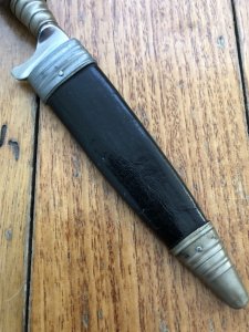 Puma Knife: Puma 1950'-60s Jagdnicker Knife with Brown Figured Handle & Sheath