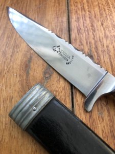 Puma Knife: Puma 1950'-60s Jagdnicker Knife with Brown Figured Handle & Sheath