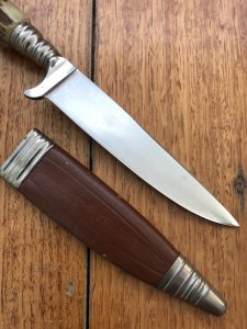 SMF German Knife: 1950's - 60's Jagdnicker Knife with Stag Handle Decorative Inset & Sheath