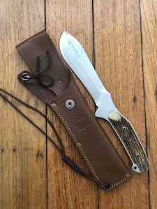 Puma Knife: Puma Rare Original 2001 New Hunter Model 118375 in original sheath #57102-1