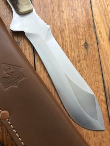 Puma Knife: Puma Rare Original 2001 New Hunter Model 118375 in original sheath #57102-1