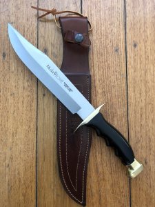 Muela Knife: Muela Big Bowie with Black Handle & Black Leather Sheath