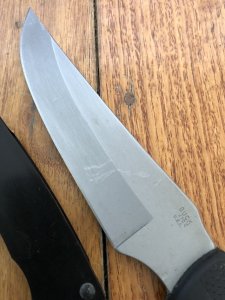 Buck Knife: Buck 1995 Mentor Fixed Blade Knife with Black Rubberised Handle & Black Sheath