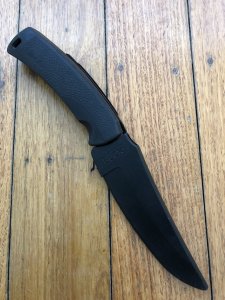 Buck Knife: Buck 1995 Mentor Fixed Blade Knife with Black Rubberised Handle & Black Sheath